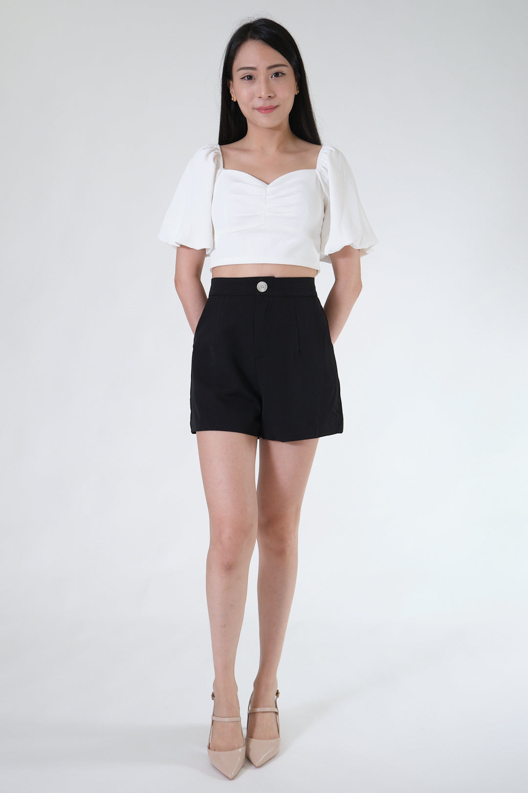 Chixxie Sandy Shorts (Black)