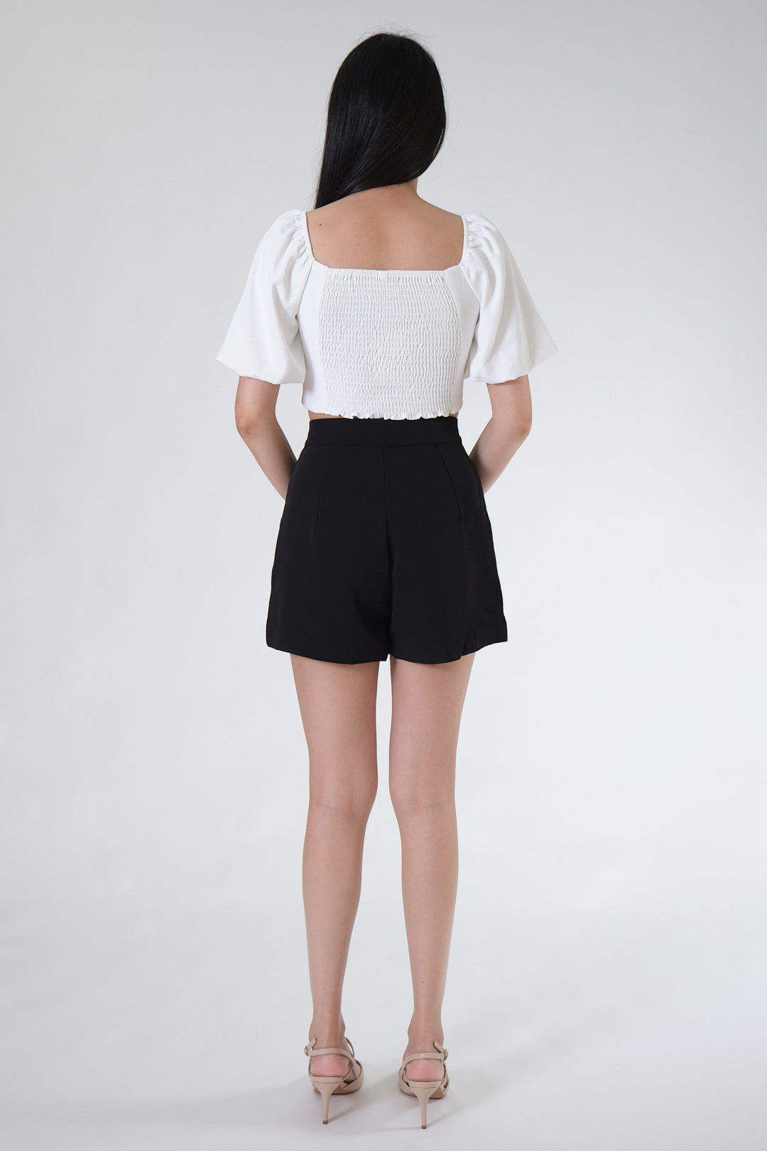 Chixxie Sandy Shorts (Black)