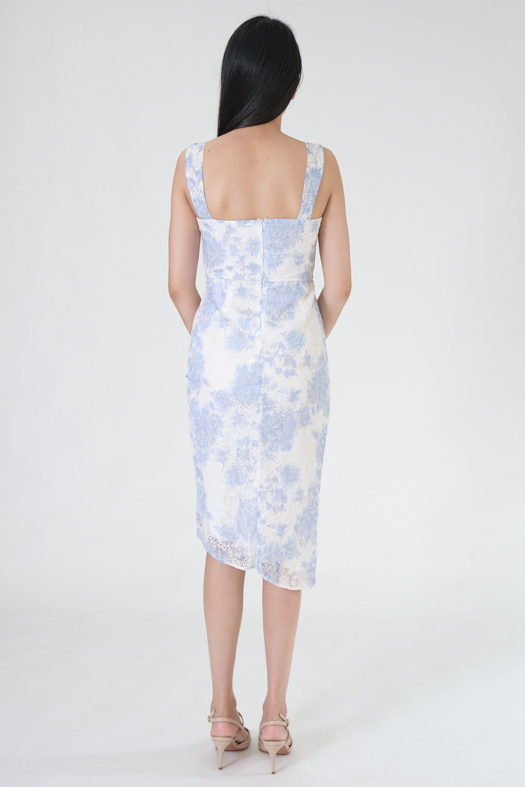 Chixxie Roxy Lace Midi Dress (Blue)