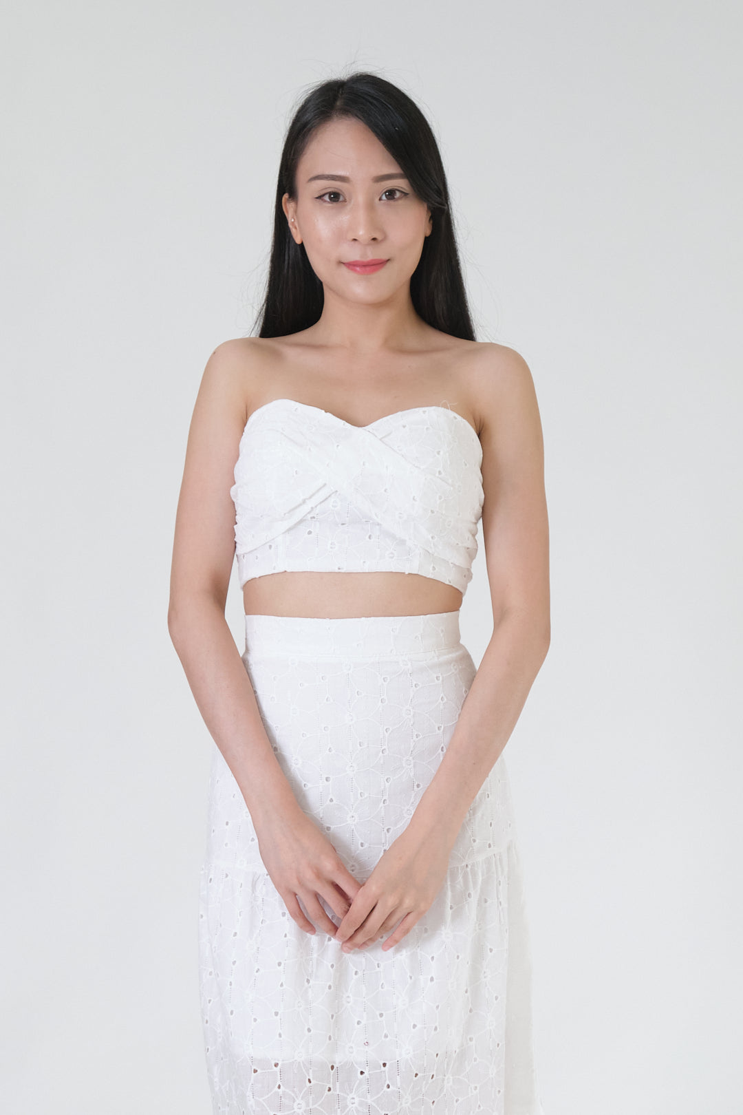 Chixxie Ixia Lace Two-Piece Set (White)