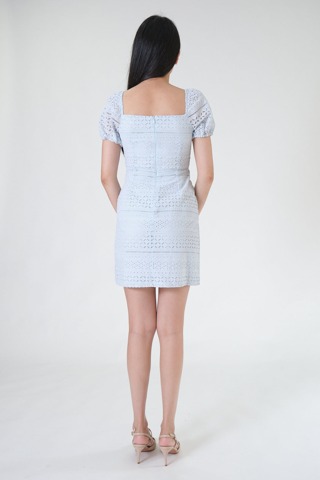 Chixxie Bluebell Lace Short Dress (Blue)