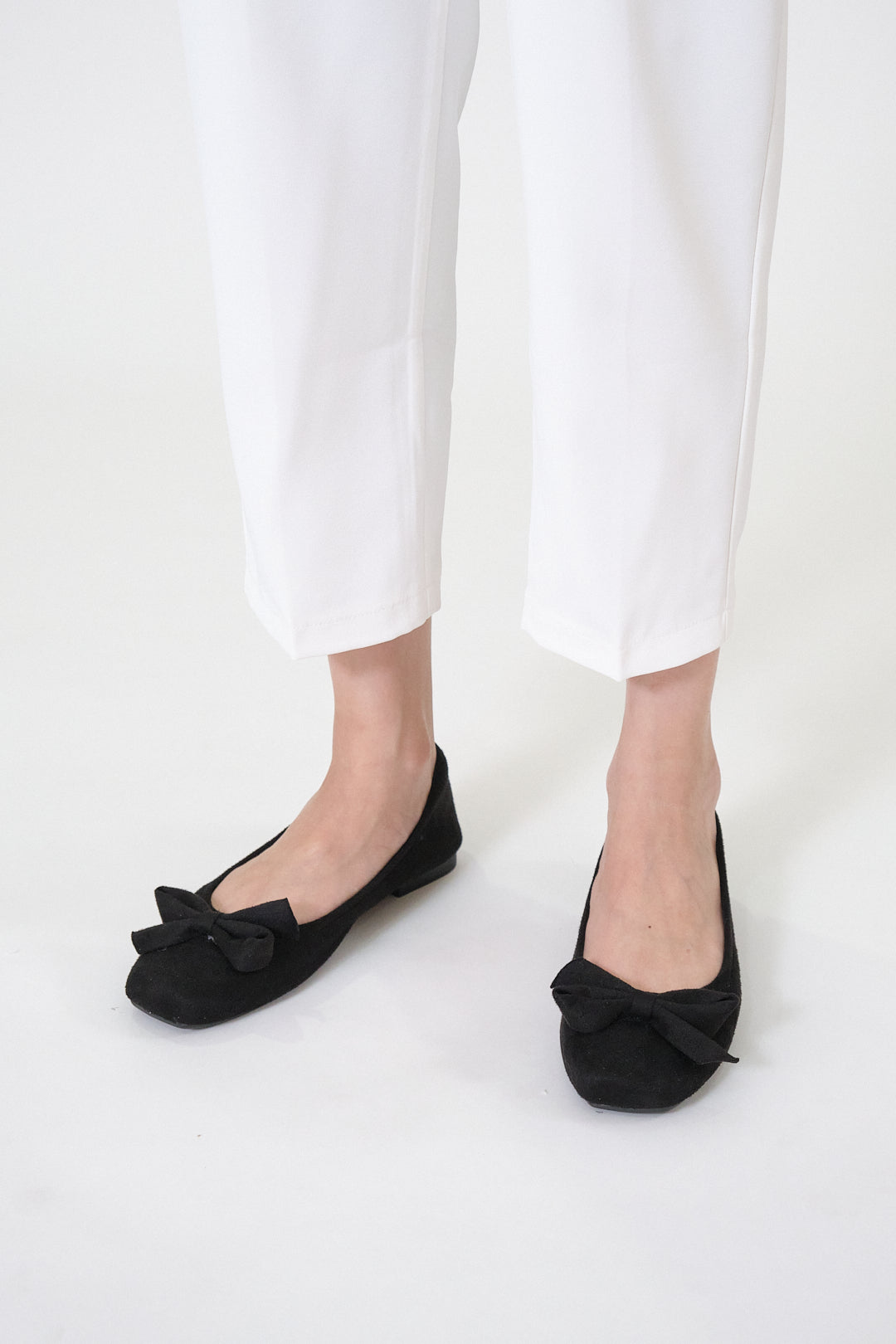Chixxie XP21 Suede Ribbon Square Toe Flats