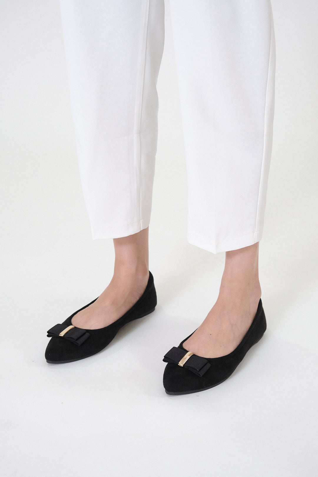 Chixxie XP16 Suede Ribbon Pointed Toe Flats