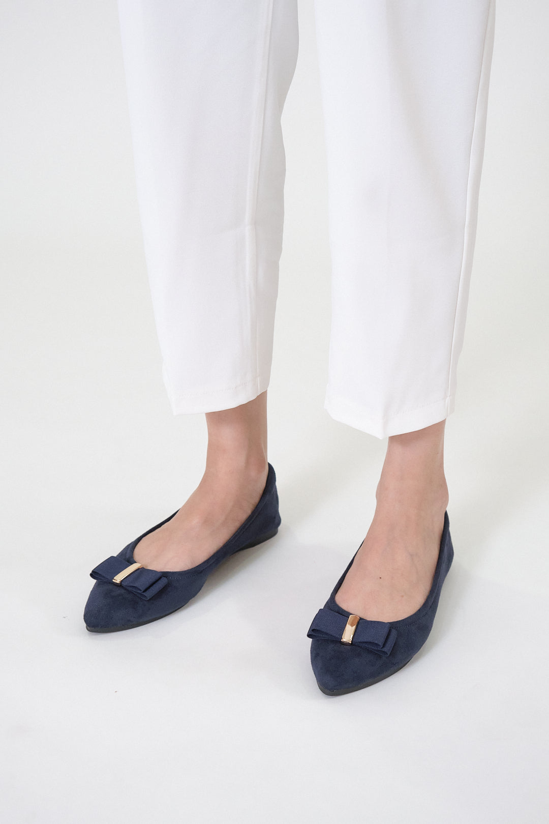 Chixxie XP16 Suede Ribbon Pointed Toe Flats