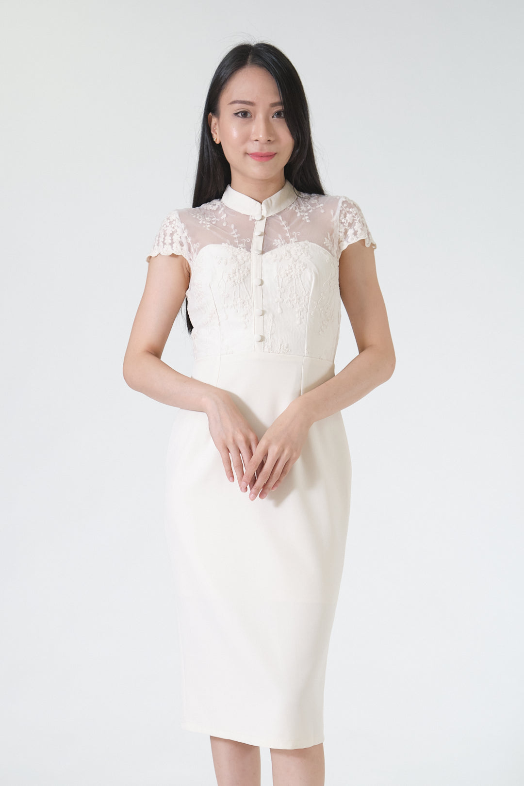 Chixxie Rosalie Cheongsam (Cream)
