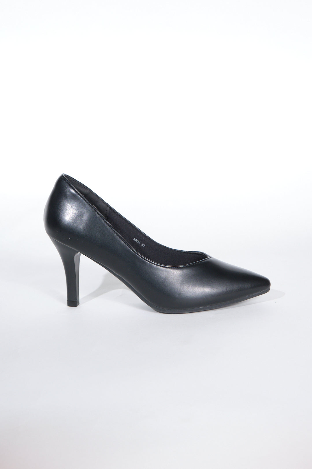 Chixxie NH14 V-Cut Pointed Toe Pumps