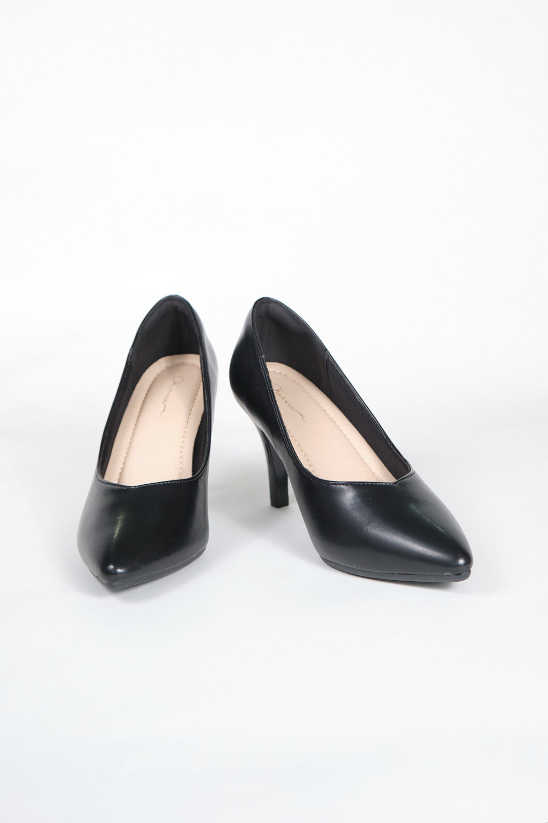 Chixxie NH14 V-Cut Pointed Toe Pumps