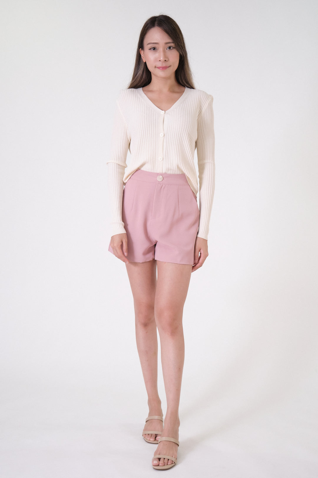 Chixxie Sandy Shorts (Pink) lo