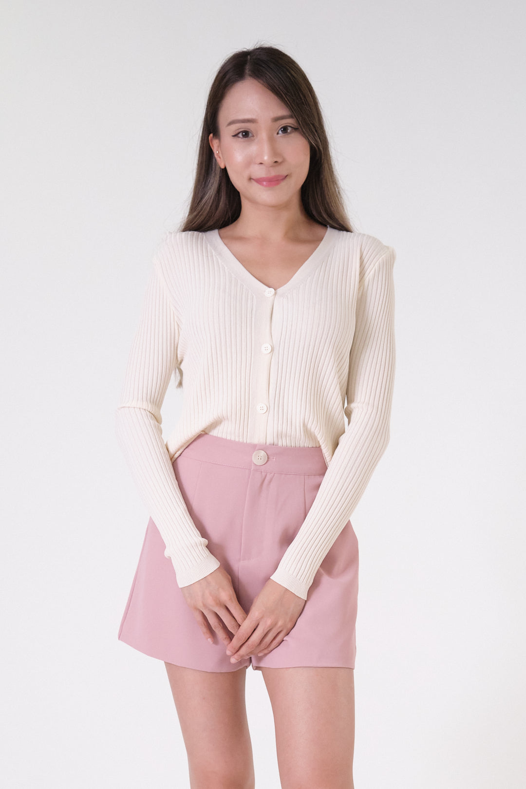 Chixxie Sandy Shorts (Pink) lo