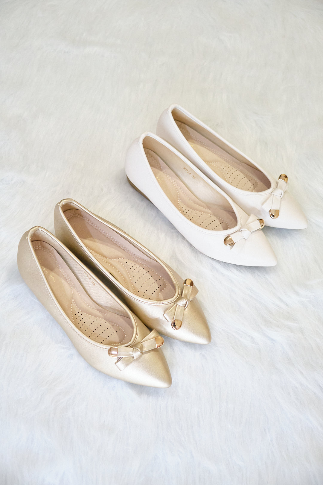 Chixxie XP24 Gold Ribbon Pointed Toe Flats
