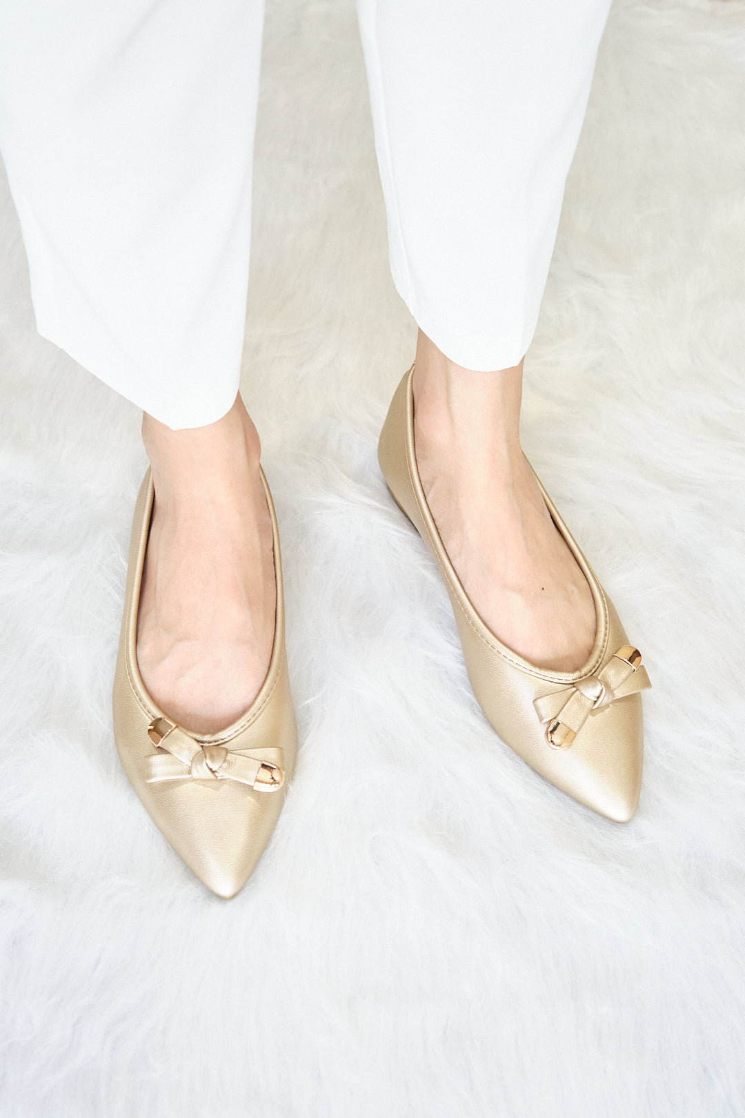 Chixxie XP24 Gold Ribbon Pointed Toe Flats