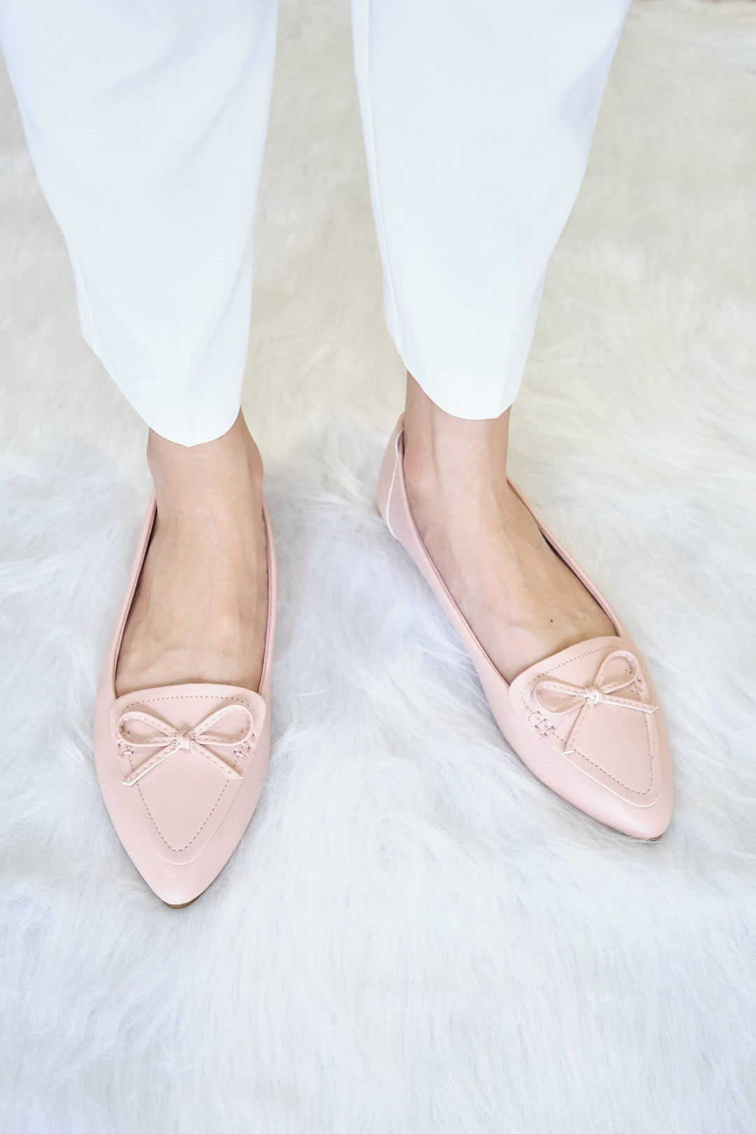 Chixxie XP6 Ribbon Tie Pointed Toe Flats