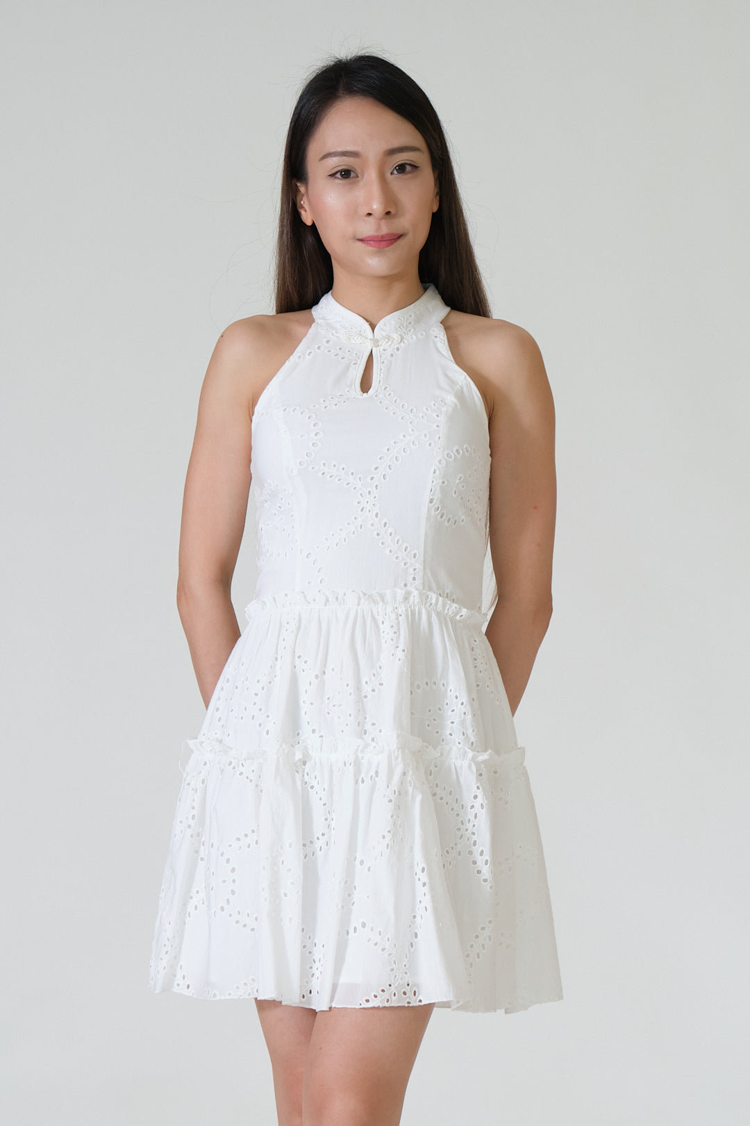 Chixxie Jessica Halter Lace Cheongsam (White)