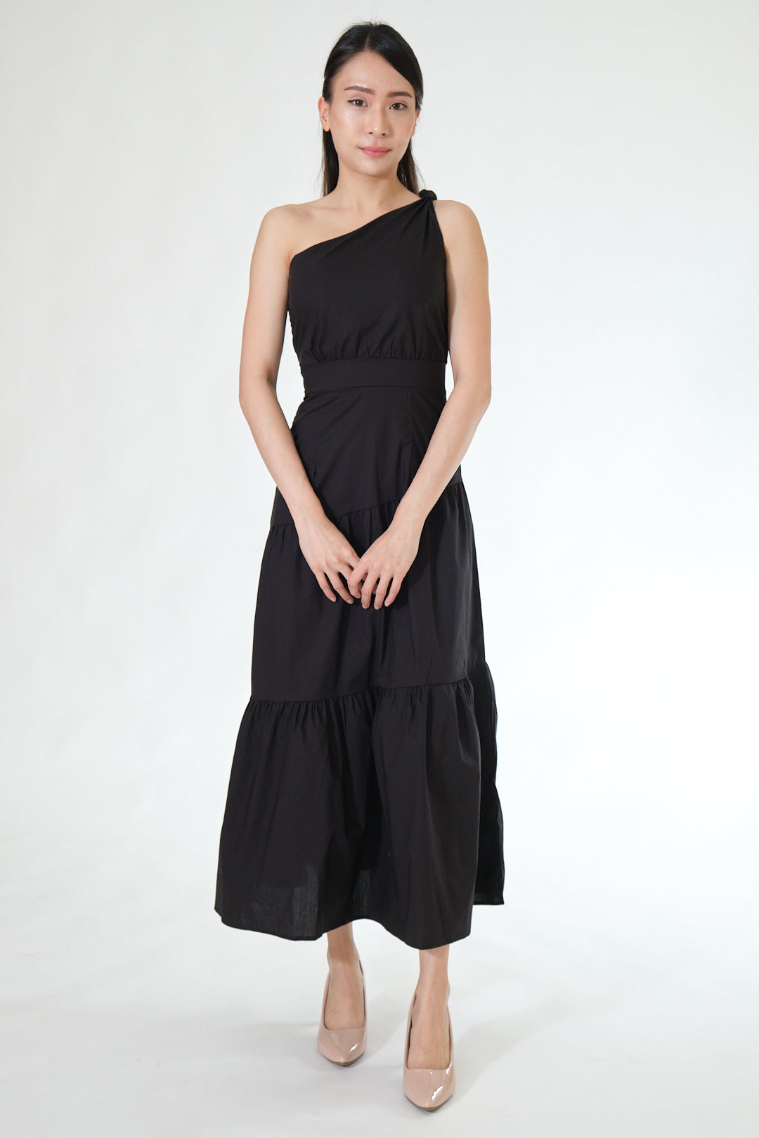 Chixxie Lany Maxi Dress (Black)