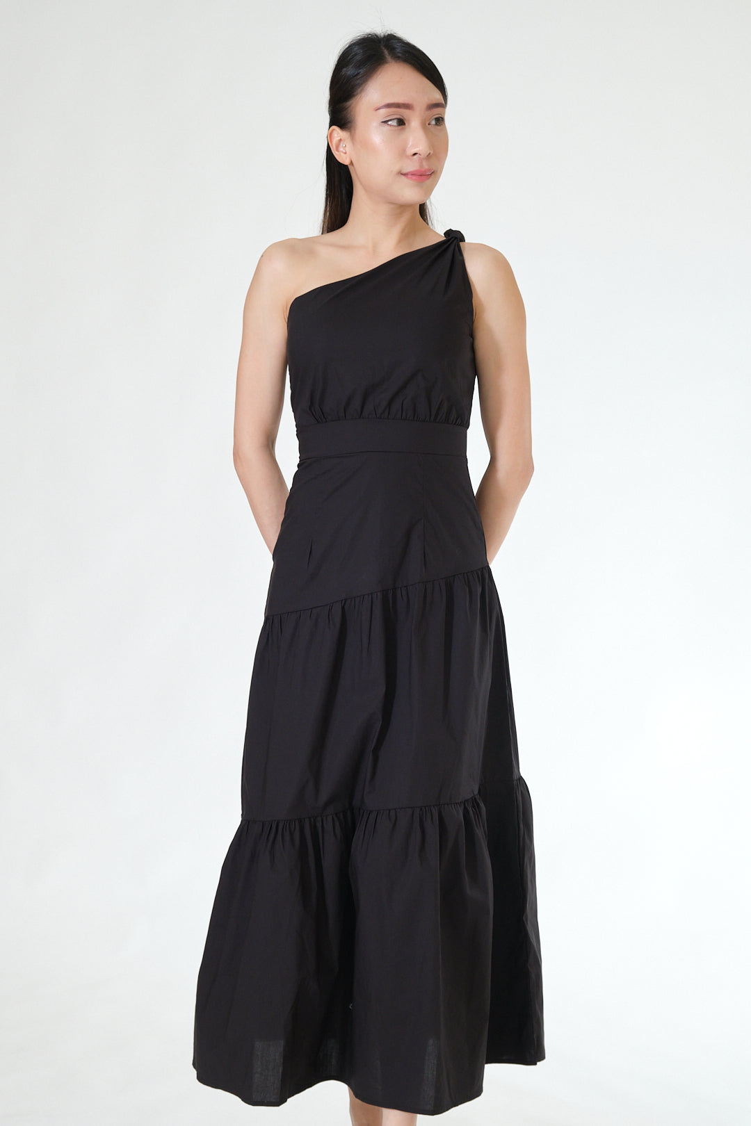 Chixxie Lany Maxi Dress (Black)