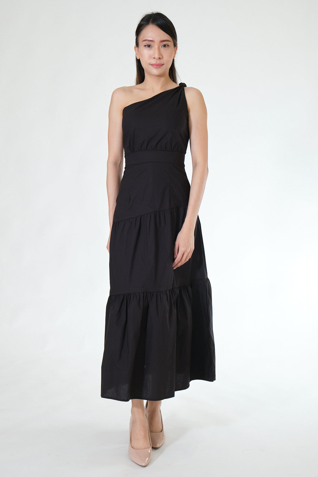 Chixxie Lany Maxi Dress (Black)