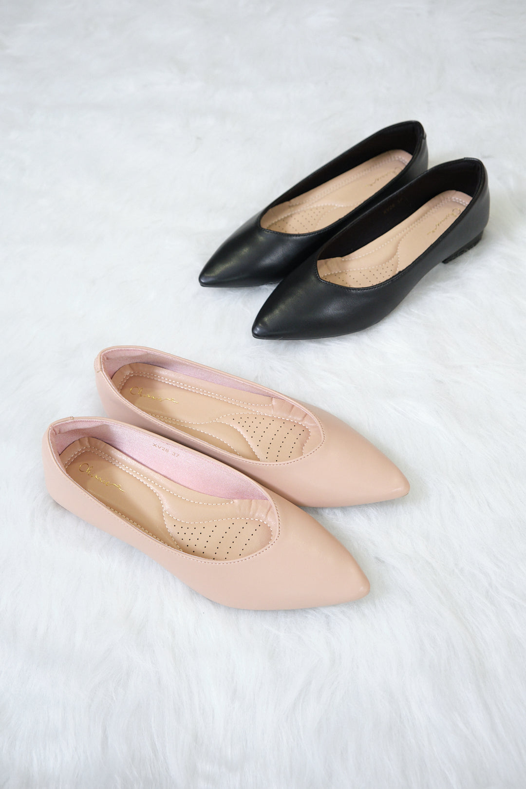 Chixxie XV28 V-Cut Pointed Toe Flats
