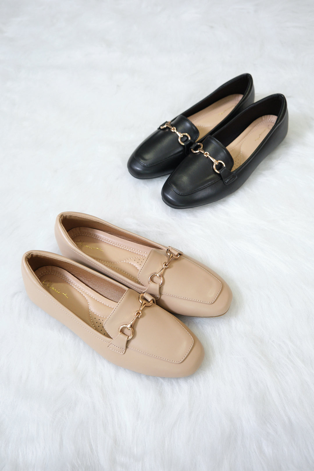 Chixxie XM32 Gold Buckle Loafer Flats