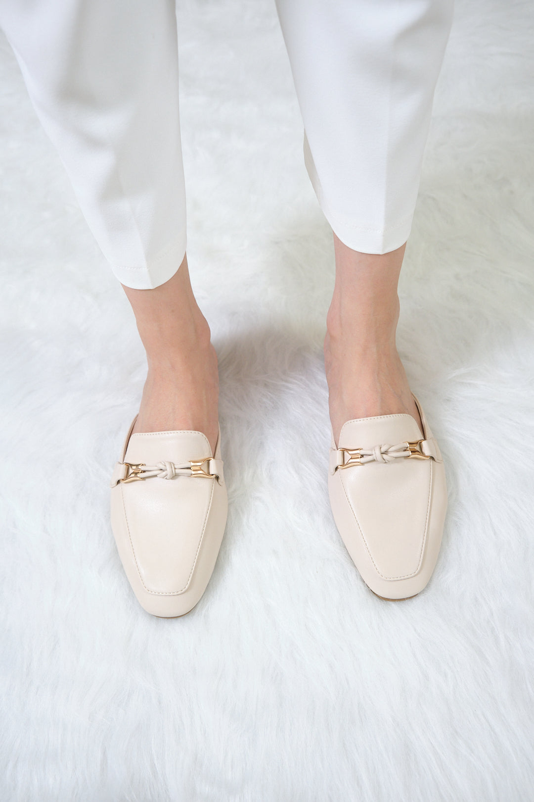 Chixxie XM31 Knot Buckle Mules