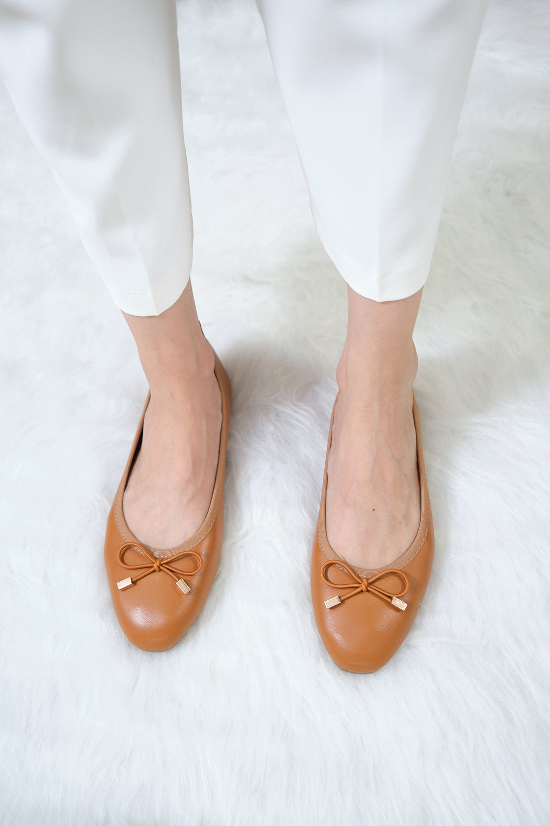 Chixxie XR33 Ribbon Round Toe Flats