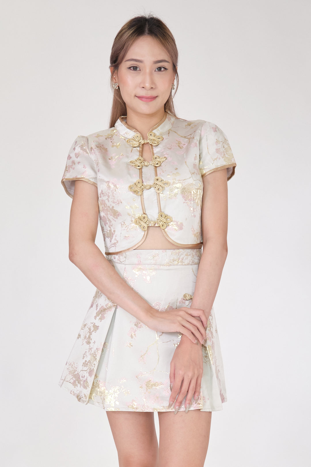 Chixxie Luna Two-Piece Cheongsam Set (Beige)