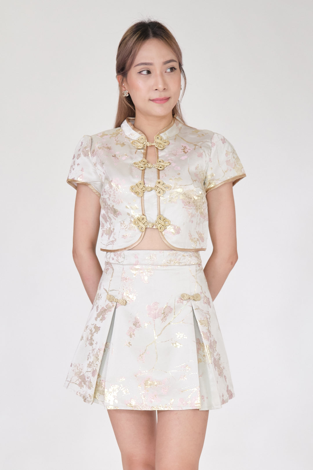 Chixxie Luna Two-Piece Cheongsam Set (Beige)