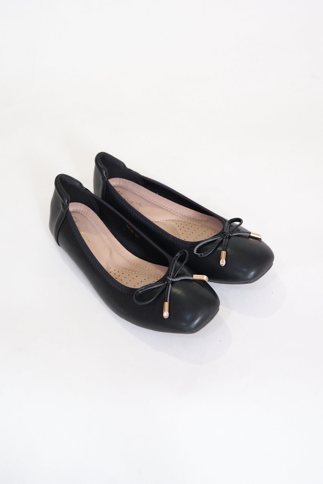 Chixxie XP36 Ribbon Square Toe Flats