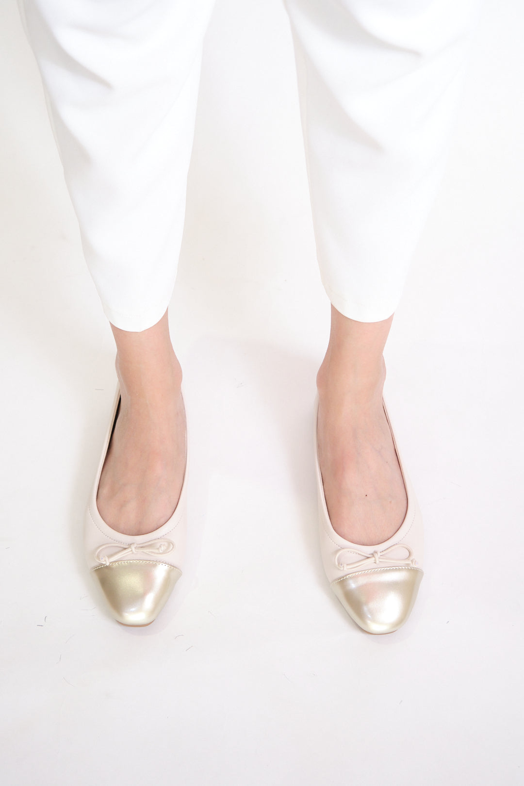 Chixxie XRV38 Ribbon Round Toe Flats