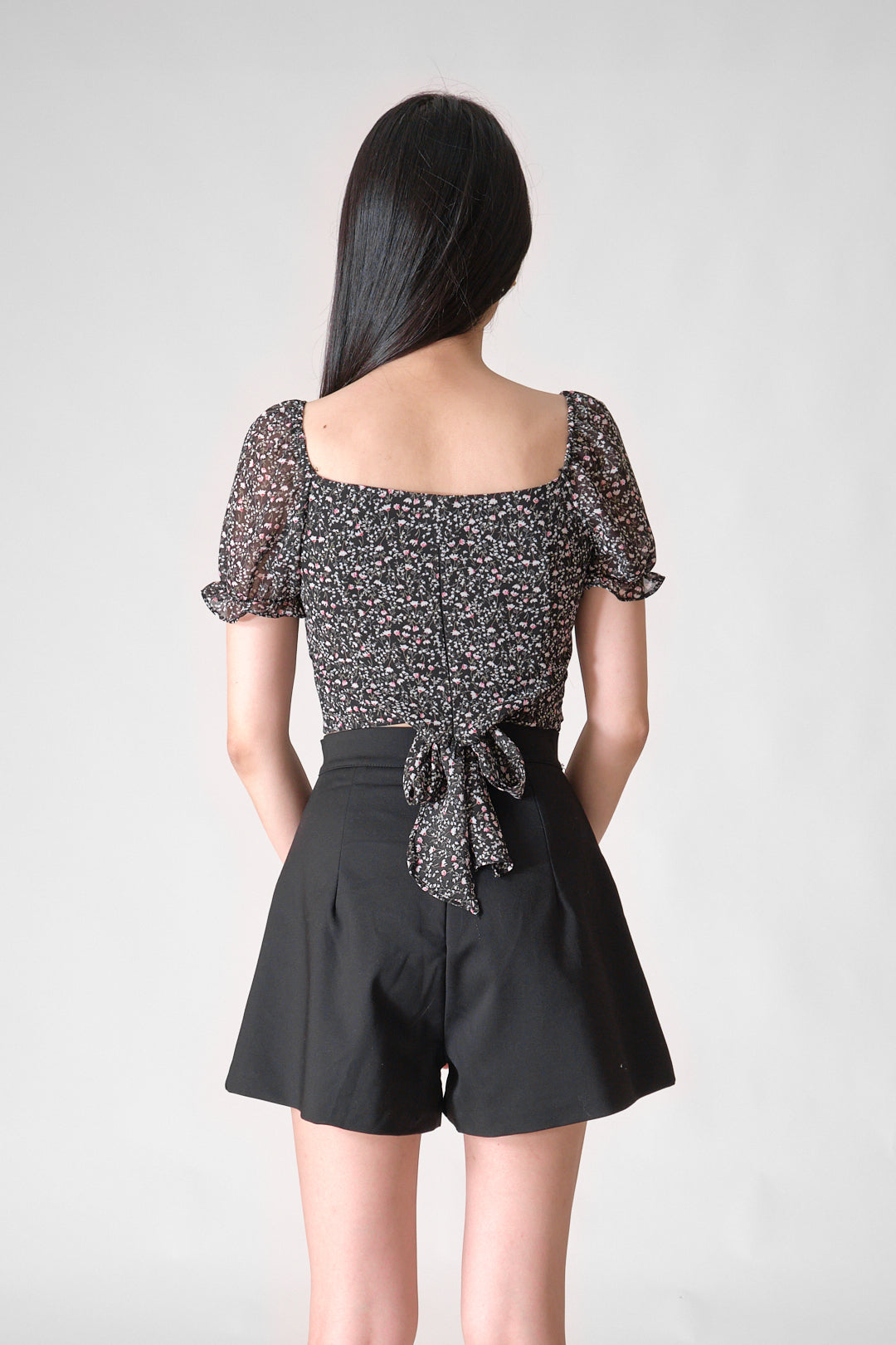 Chixxie Faye Shorts (Black)