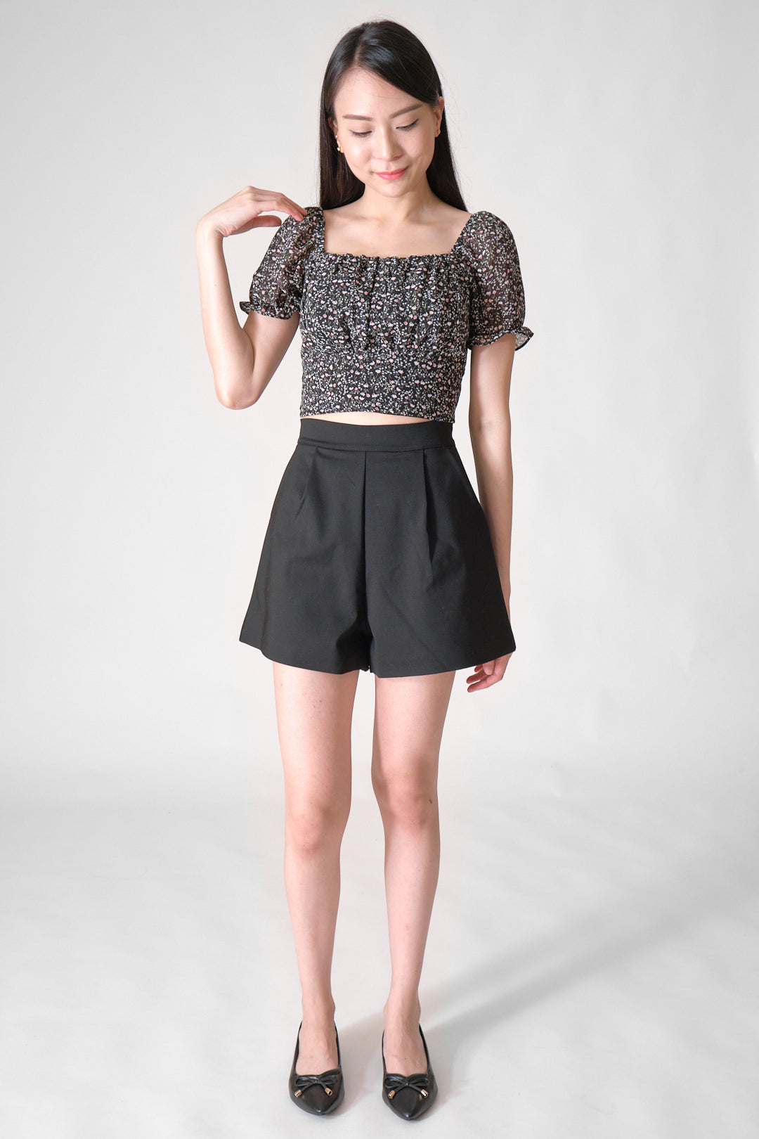 Chixxie Faye Shorts (Black)