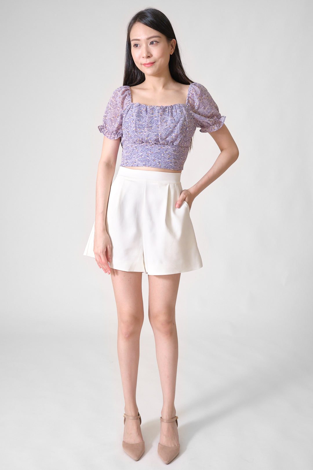 Chixxie Faye Shorts (White)