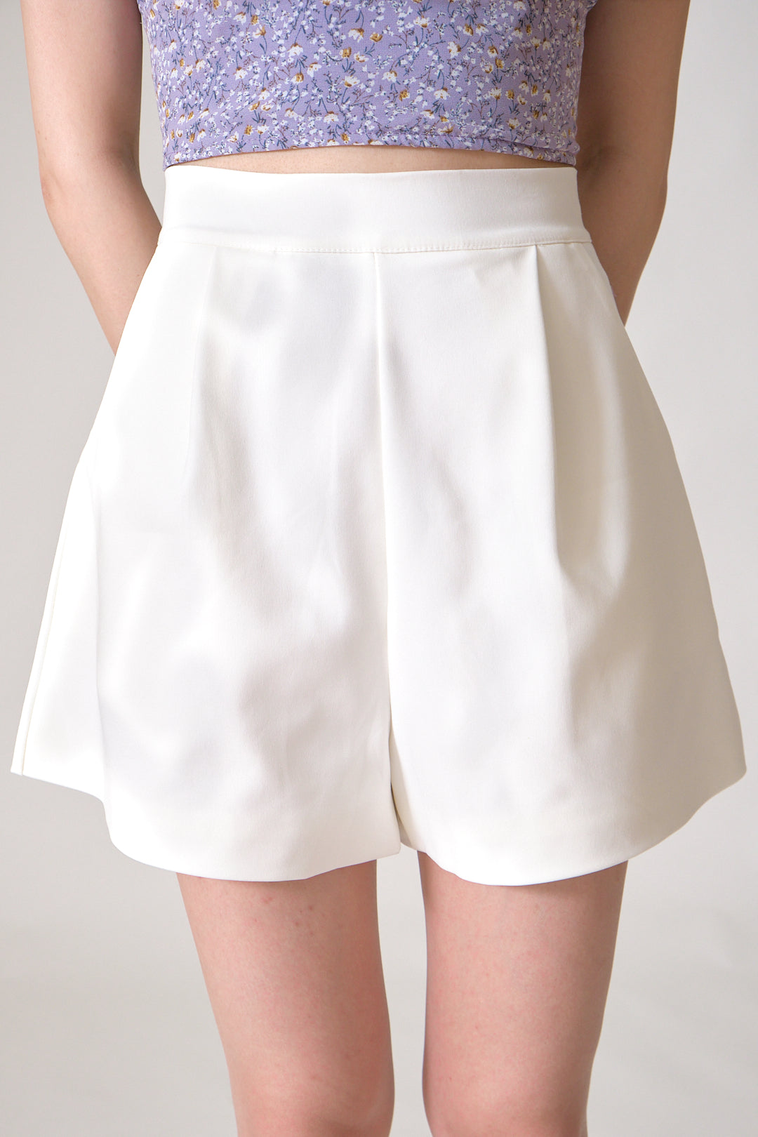 Chixxie Faye Shorts (White)