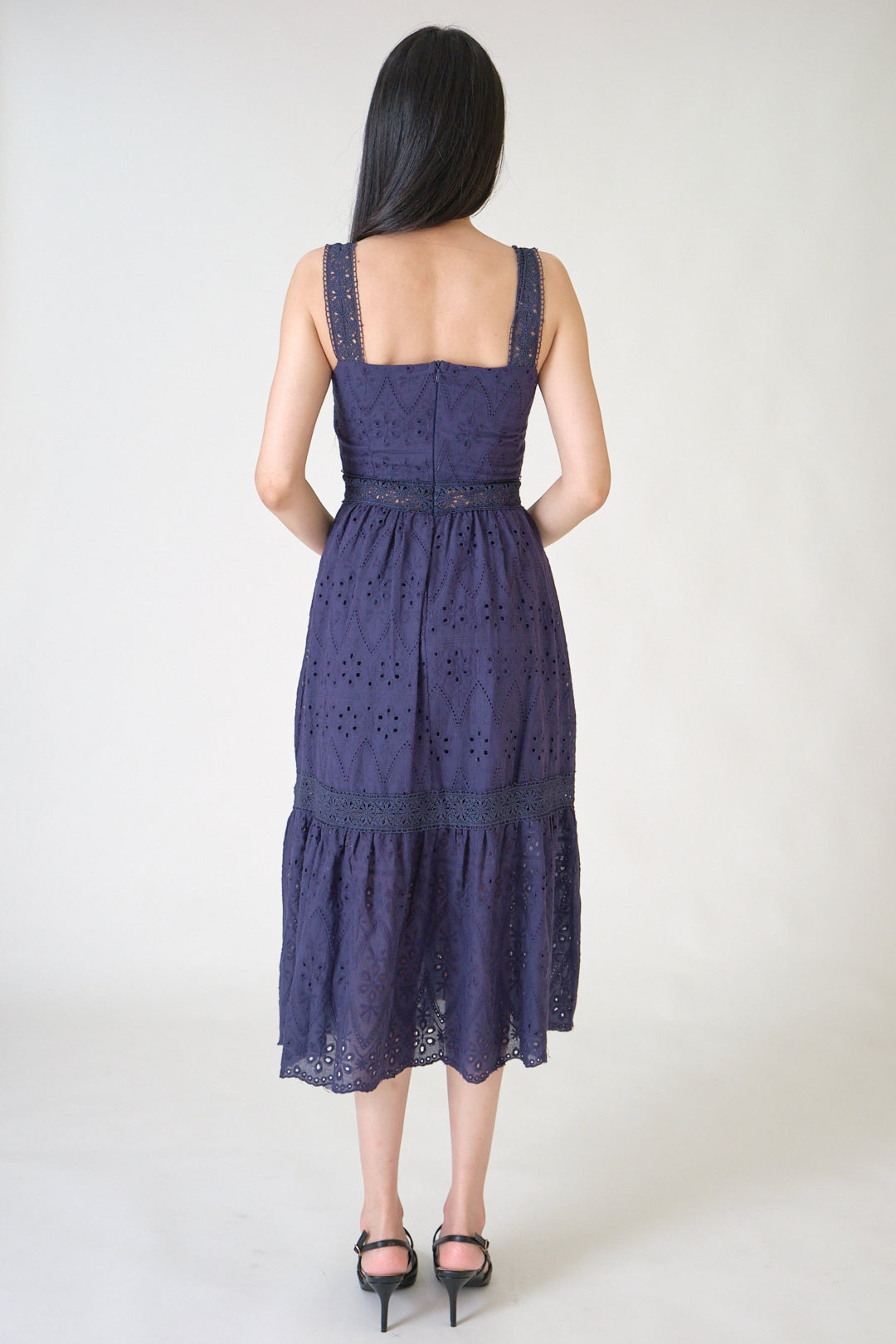Chixxie Ivory Lace Midi Dress (Navy)