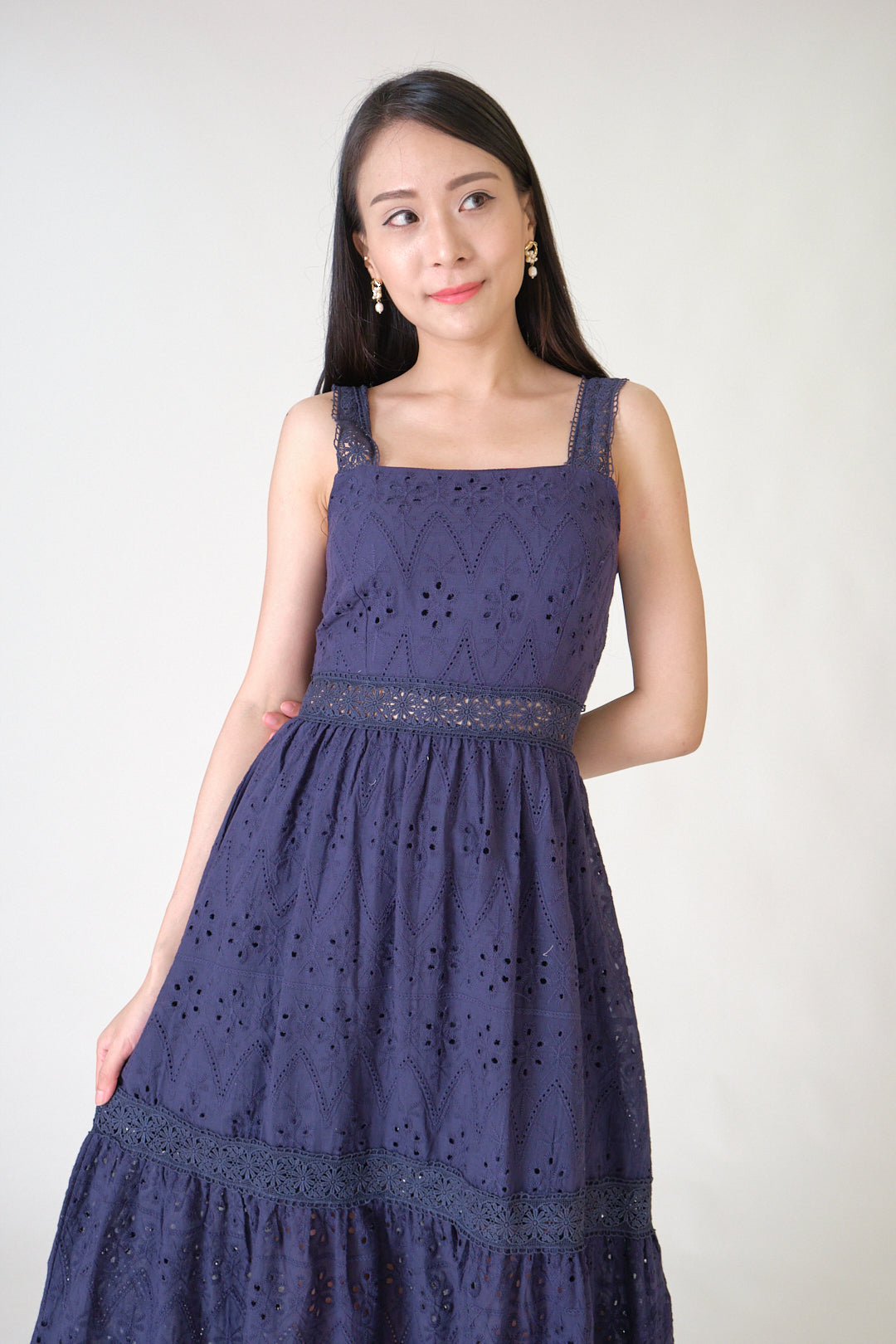 Chixxie Ivory Lace Midi Dress (Navy)
