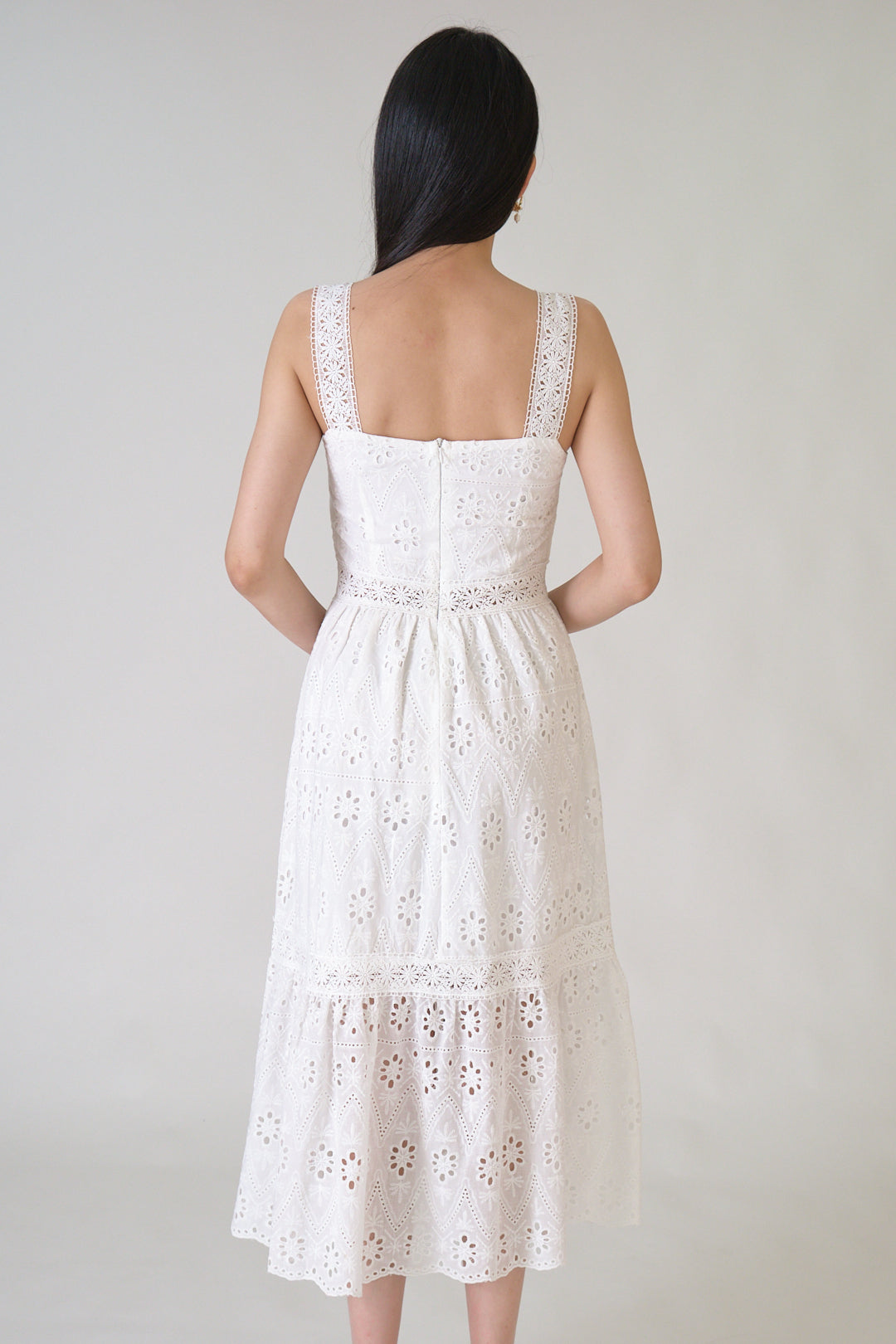 Chixxie Ivory Lace Midi Dress (White)