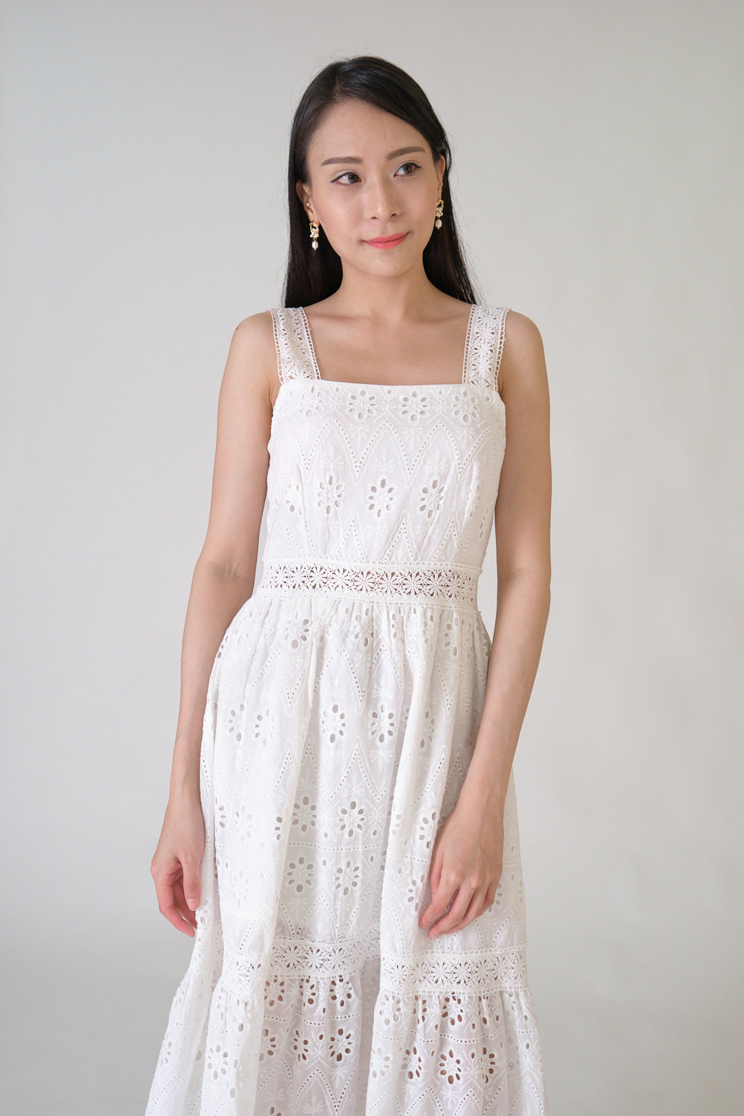 Chixxie Ivory Lace Midi Dress (White)