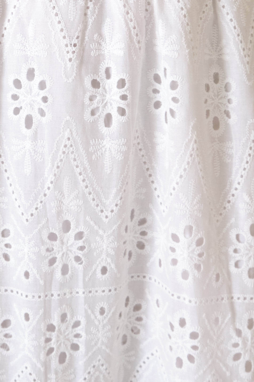 Chixxie Ivory Lace Midi Dress (White)