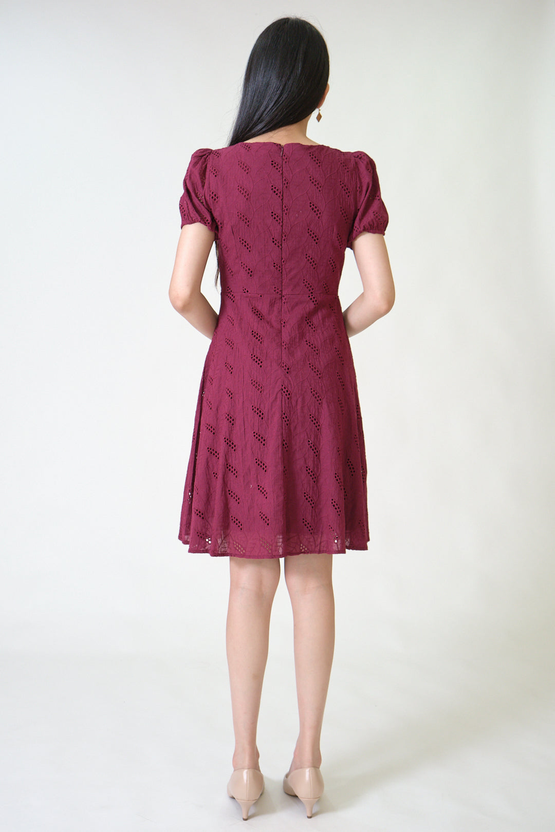 Chixxie Lyra Lace Dress (Maroon)