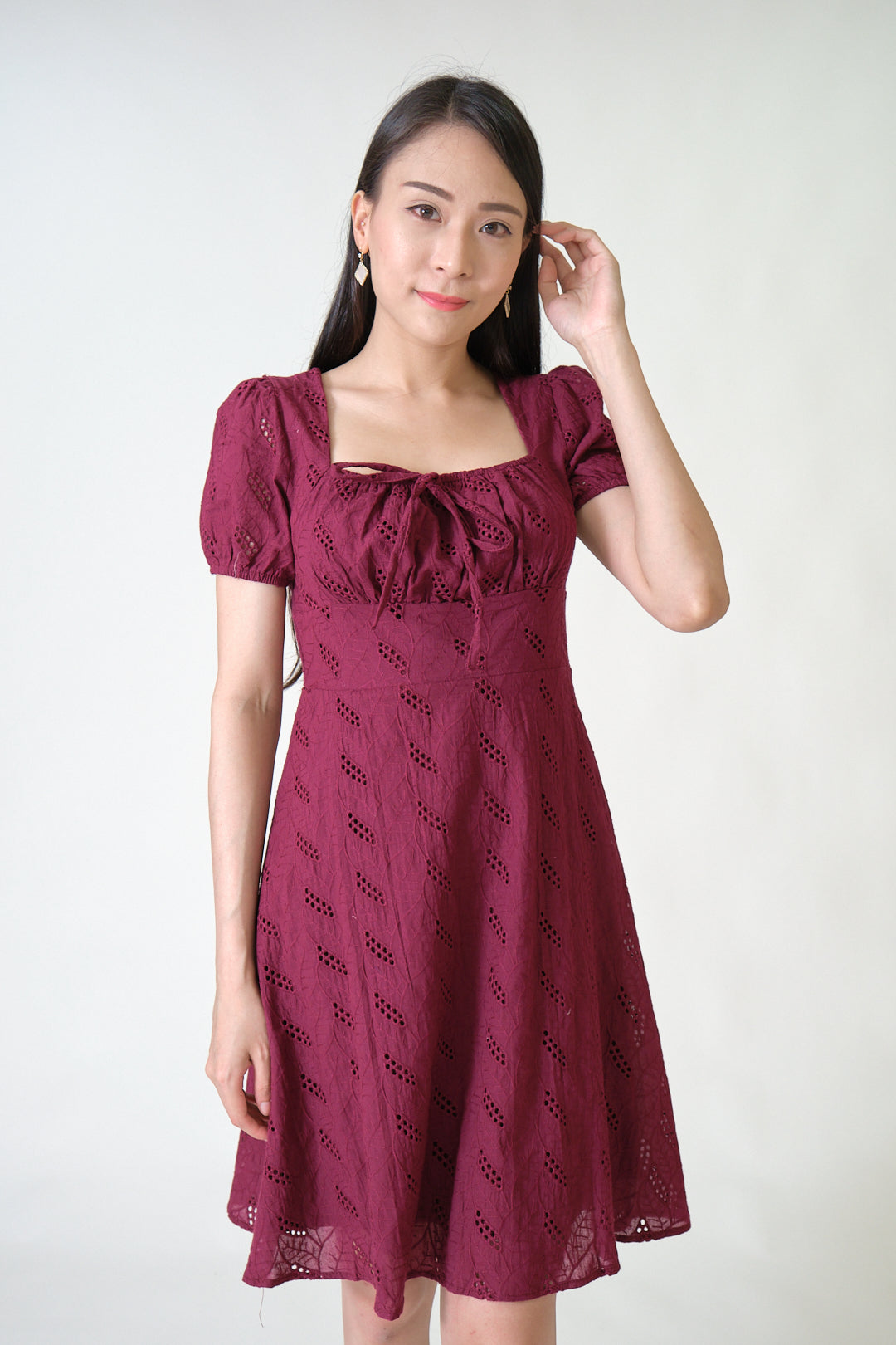Chixxie Lyra Lace Dress (Maroon)