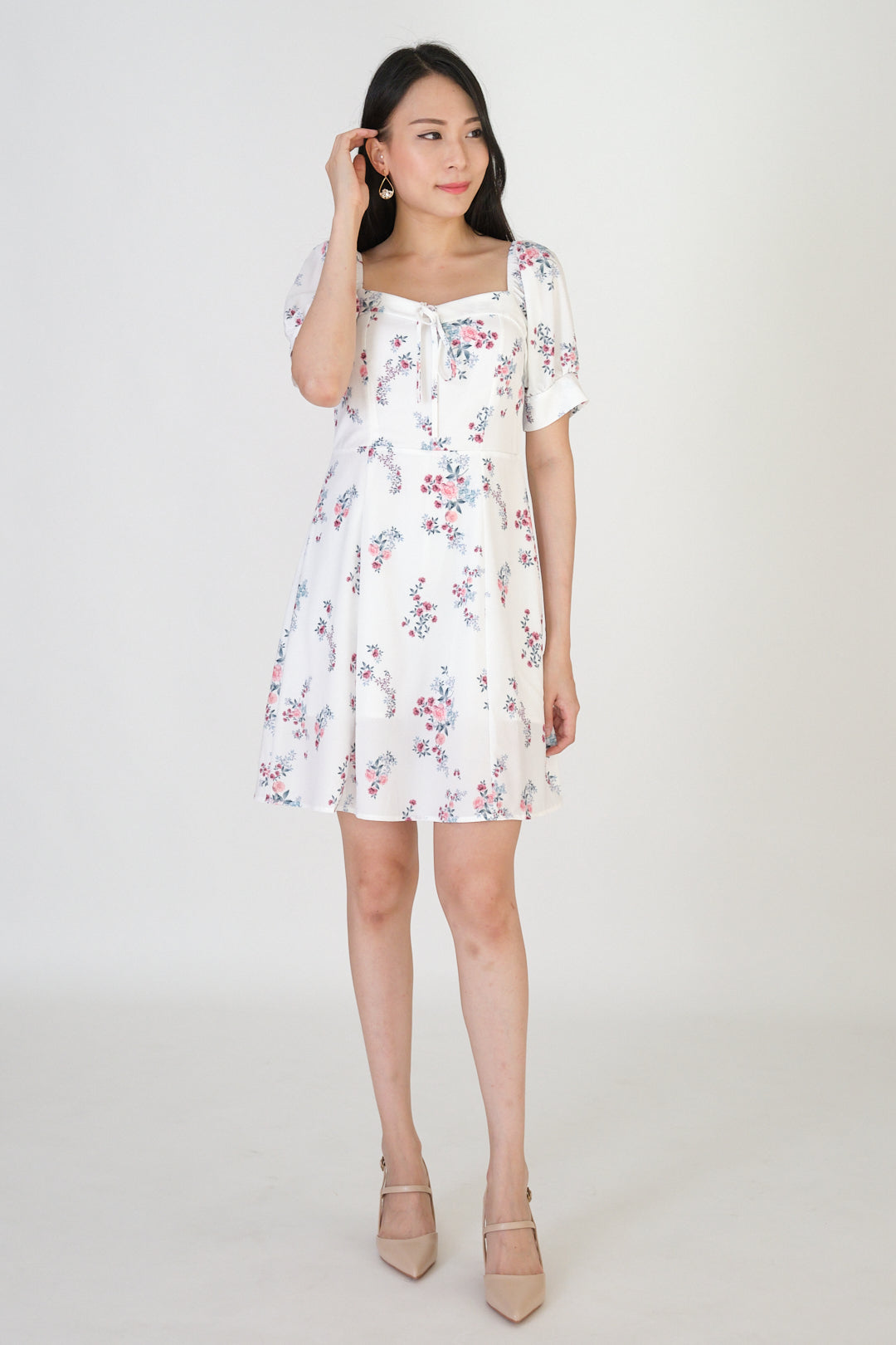 Chixxie Victoria Floral Short Dress (White)