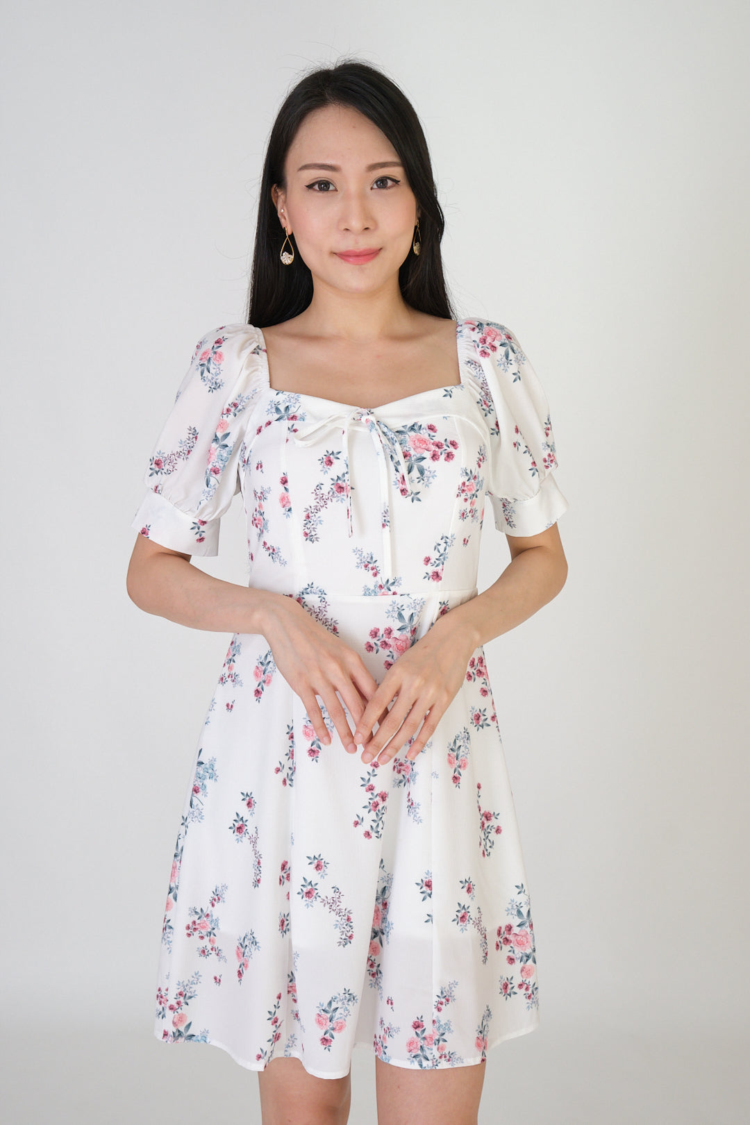 Chixxie Victoria Floral Short Dress (White)