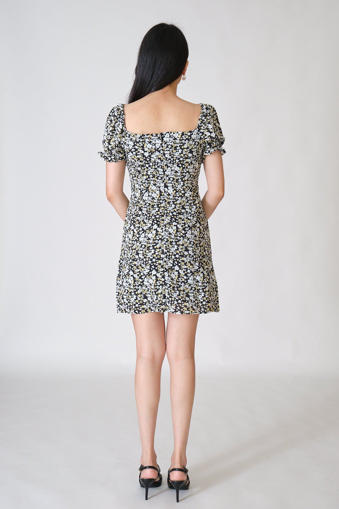 Chixxie Fiona Floral Short Dress (Black)