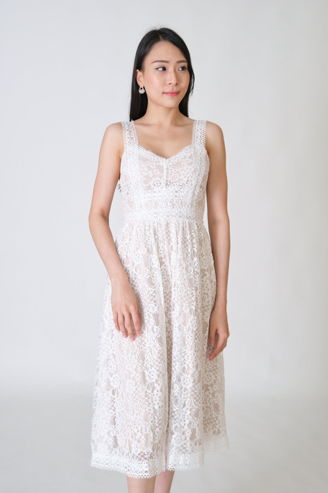 Chixxie Grace Lace Dress (White)
