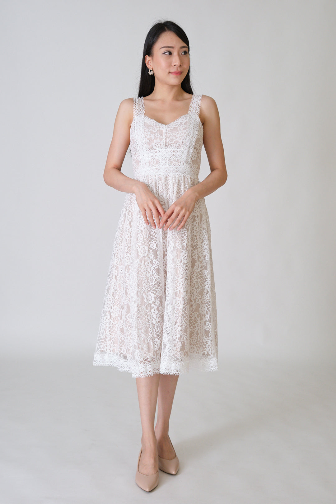 Chixxie Grace Lace Dress (White)