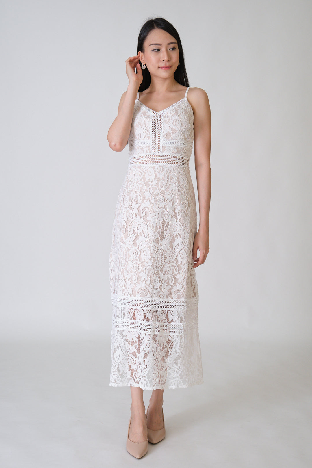 Chixxie Aria Lace Dress (White)