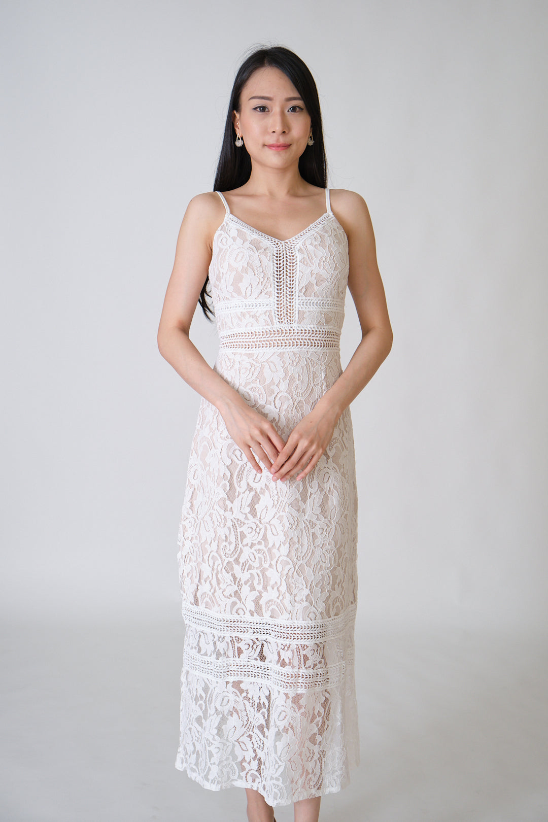 Chixxie Aria Lace Dress (White)