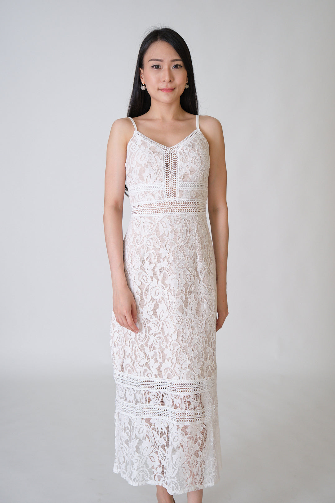 Chixxie Aria Lace Dress (White)