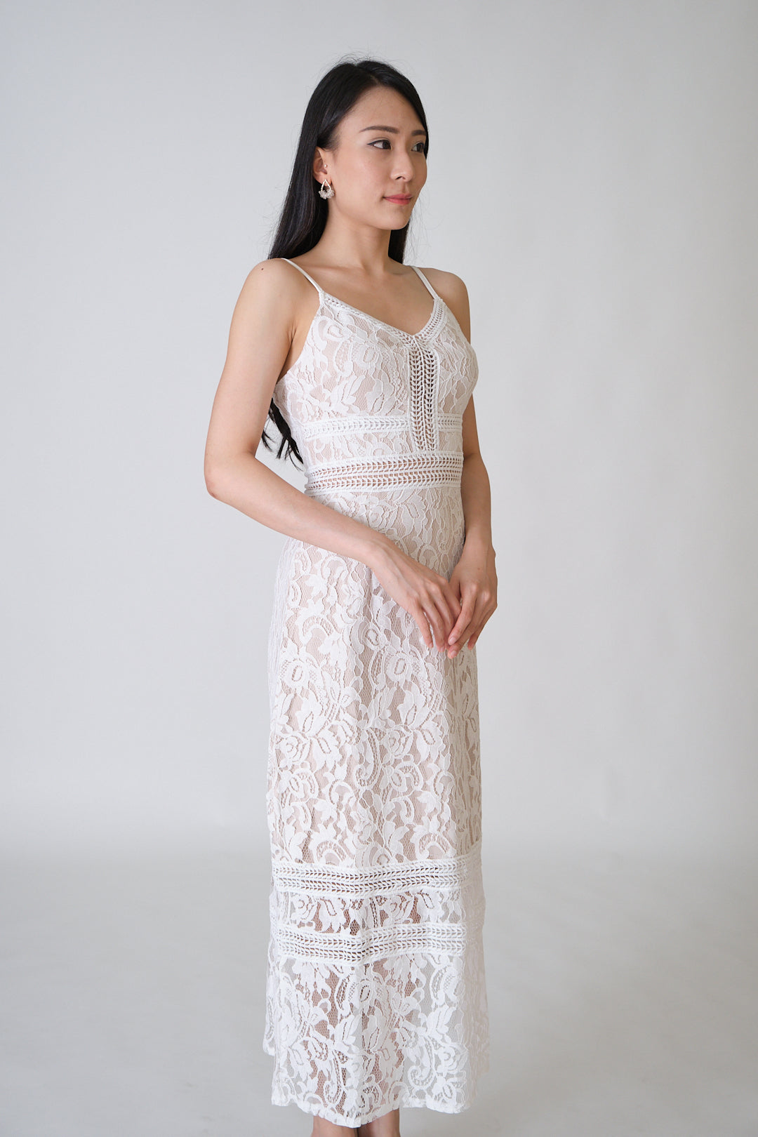 Chixxie Aria Lace Dress (White)