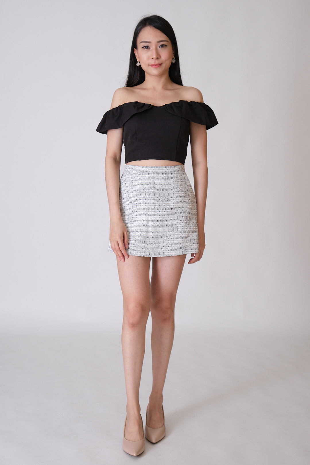 Chixxie Mindi Off-shoulder Crop Top (Black)
