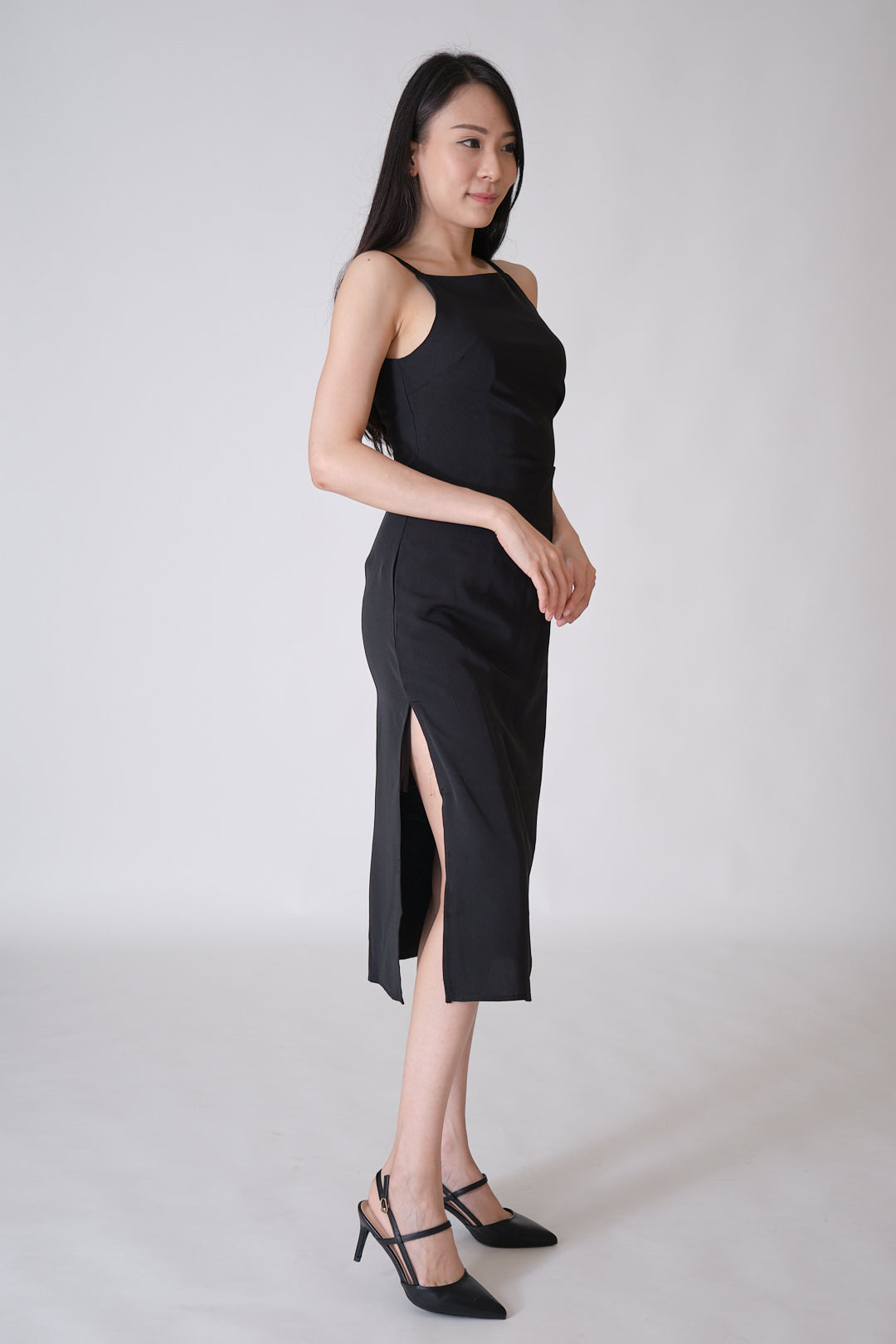 Chixxie Elle Halter Dress (Black)